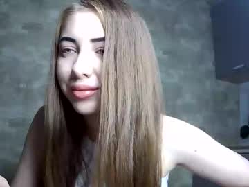 Kynoa Chaturbate stream image from July 04, 2025