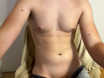 18hornygay Chaturbate stream image from July 04, 2025