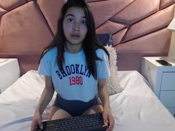 Bunnywhite21 Chaturbate stream image from July 04, 2025