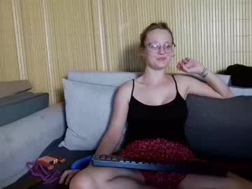 Lenifuchs_2020 Chaturbate stream image from July 04, 2025