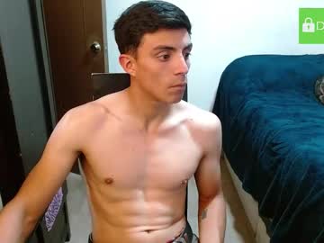 Onlyforguxplo20 Chaturbate stream image from July 04, 2025
