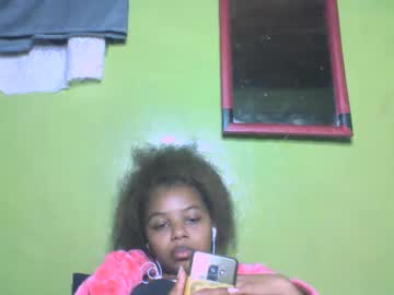 Raissa75 Chaturbate stream image from July 04, 2025