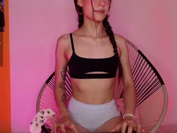 Lzzyink Chaturbate stream image from July 04, 2025