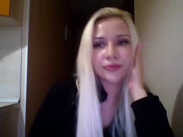 Avenixx Chaturbate stream image from July 05, 2025
