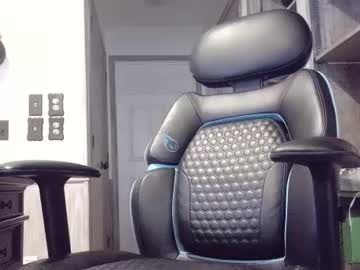 Roofguy11 Chaturbate stream image from July 05, 2025