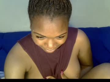 Roxanne2041 Chaturbate stream image from July 05, 2025