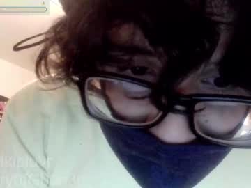 Mudkipluvr Chaturbate stream image from July 05, 2025