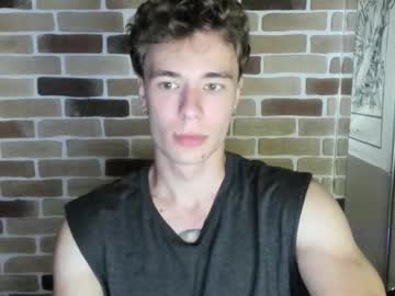 Idkiww Chaturbate stream image from July 05, 2025