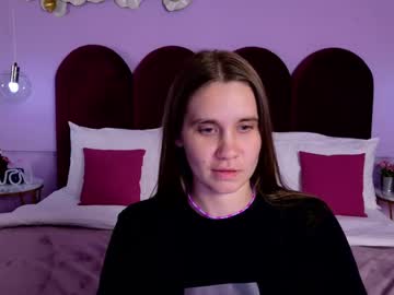 Willdmoon Chaturbate stream image from July 06, 2025