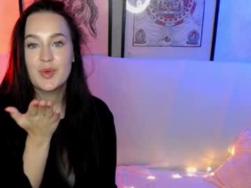 La_Kira Chaturbate stream image from July 06, 2025