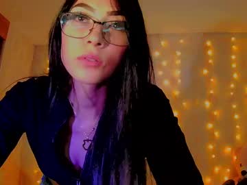 Carlotta881021 Chaturbate stream image from July 06, 2025