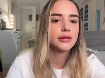 Hakunamavie Chaturbate stream image from July 06, 2025