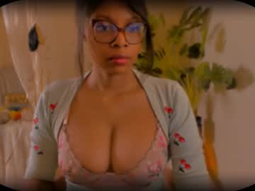Bellablakes18 Chaturbate stream image from July 06, 2025