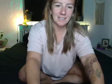 Missstarrxo Chaturbate stream image from July 06, 2025