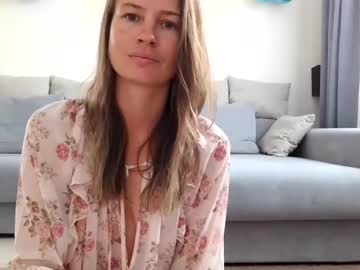 Milly_Browski Chaturbate stream image from July 06, 2025