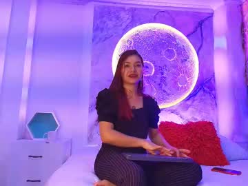 Roxanaborns Chaturbate stream image from July 06, 2025