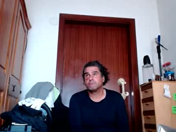 Divitimido Chaturbate stream image from July 06, 2025