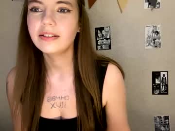 Mirabunnys Chaturbate stream image from July 06, 2025