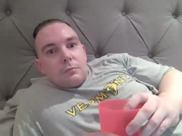 Rileyoc Chaturbate stream image from July 07, 2025