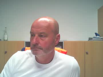 Lovmann Chaturbate stream image from July 07, 2025