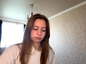 Lucy_Twinkle Chaturbate stream image from July 07, 2025