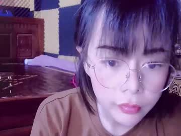 Lyly_Sexxy Chaturbate stream image from July 07, 2025