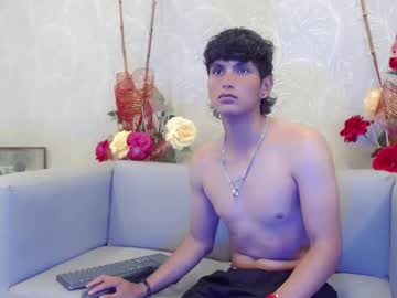 Maiicol_Diiaz_ Chaturbate stream image from July 07, 2025