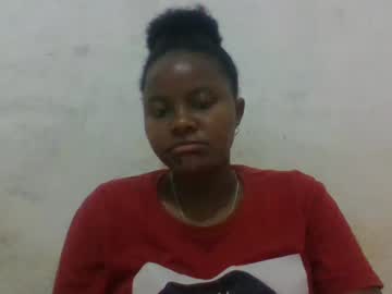 Carene25 Chaturbate stream image from July 07, 2025