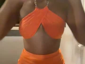 Jowly10 Chaturbate stream image from July 07, 2025