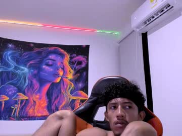 Kryz_Evans Chaturbate stream image from July 07, 2025