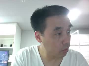 Hkuoxing Chaturbate stream image from July 07, 2025