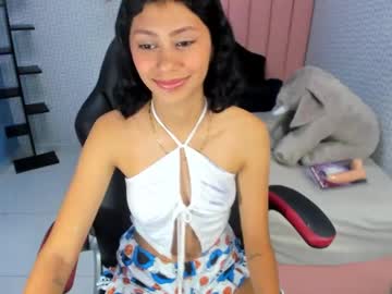 Daisymonroy Chaturbate stream image from July 07, 2025