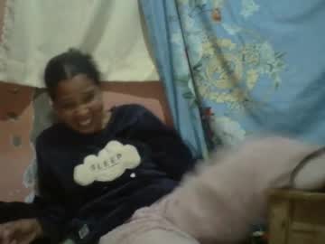 Yrrinahot Chaturbate stream image from July 07, 2025