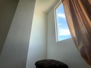 Miak_Moon777 Chaturbate stream image from July 07, 2025