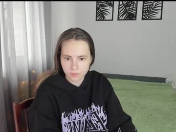 Likamil0ika Chaturbate stream image from July 07, 2025
