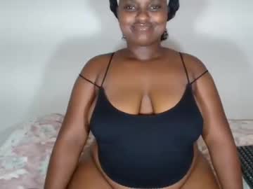 Curvydivaxx2004 Chaturbate stream image from July 07, 2025