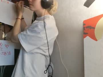 Hildaaxley Chaturbate stream image from July 07, 2025
