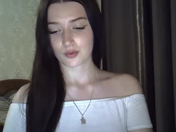 Lyraadream Chaturbate stream image from July 07, 2025