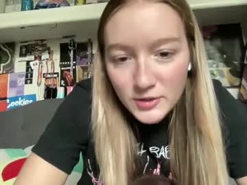 Alyssag7001 Chaturbate stream image from July 07, 2025