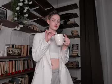 Exper1mental_Love Chaturbate stream image from July 07, 2025