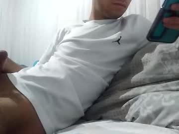 Innocent_18age Chaturbate stream image from July 07, 2025