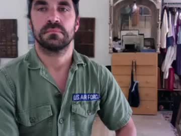Everynothings Chaturbate stream image from July 07, 2025