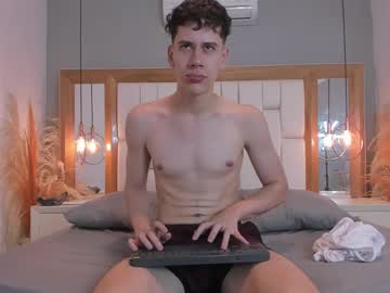 Thomassbrowns Chaturbate stream image from July 08, 2025