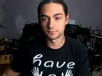 Courtshipdating Chaturbate stream image from July 08, 2025
