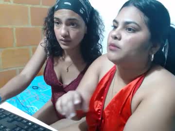 Mia_And_Roxie Chaturbate stream image from July 08, 2025