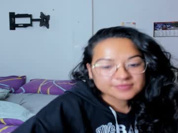 Kroline_20 Chaturbate stream image from July 08, 2025