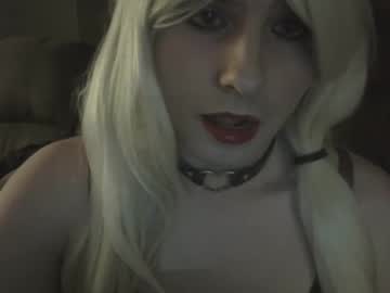 Alexabrage Chaturbate stream image from July 08, 2025
