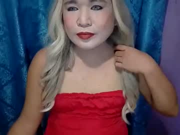Queenlexie_Moore Chaturbate stream image from July 08, 2025