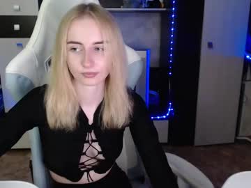 Cutti_Crystal Chaturbate stream image from July 08, 2025