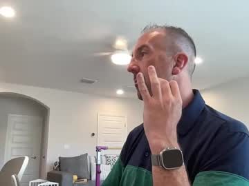Mikeymco Chaturbate stream image from July 08, 2025